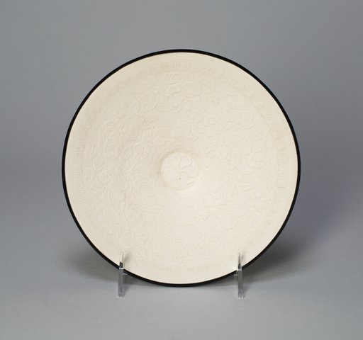 Bowl with Three Boys amid Peony Scrolls