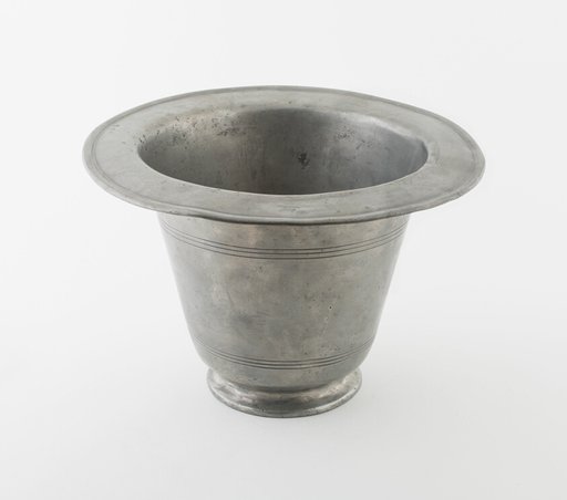 Commode Pot
