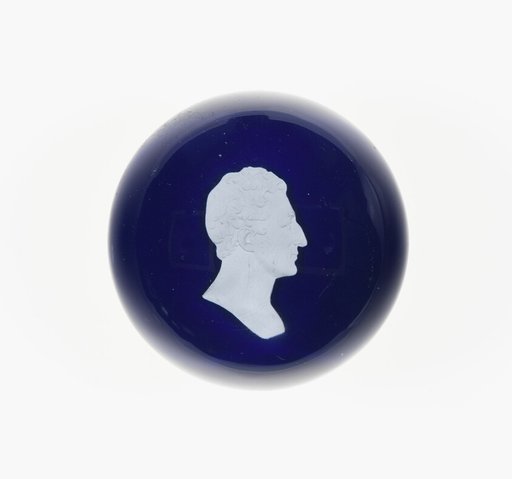 Paperweight