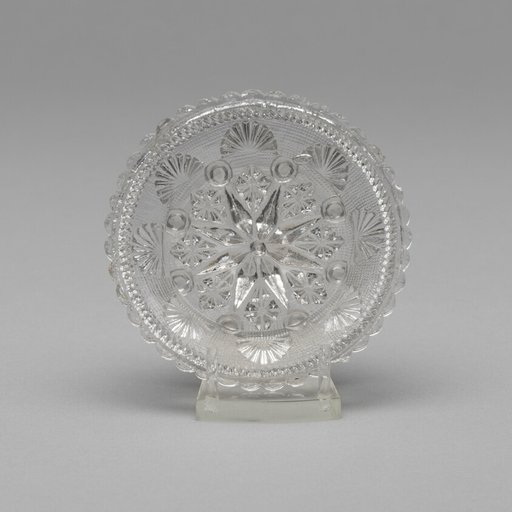 Cup plate