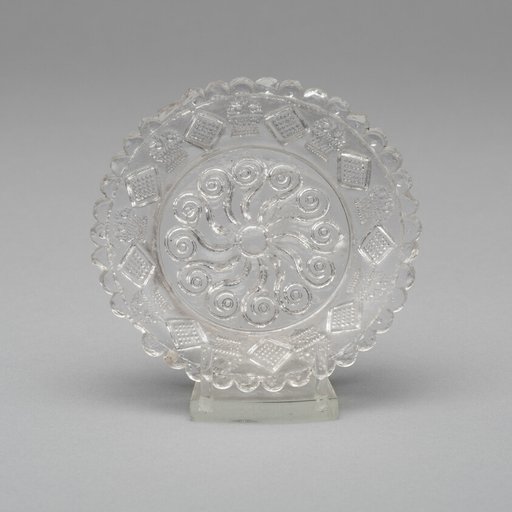 Cup plate