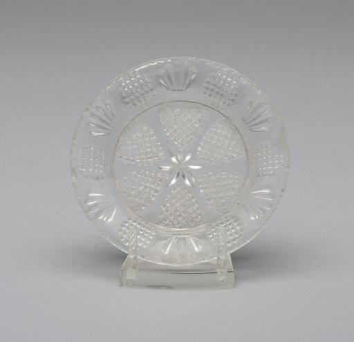 Cup plate