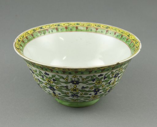 Bencharong (Five-Colored) Ware, Bowl