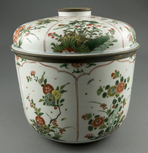 Bencharong (Five-Colored) Ware, Covered Jar