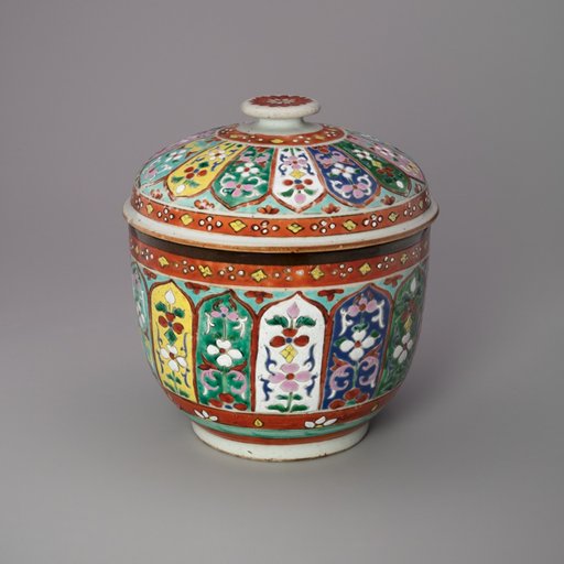 Bencharong (Five-Colored) Ware, Covered Jar