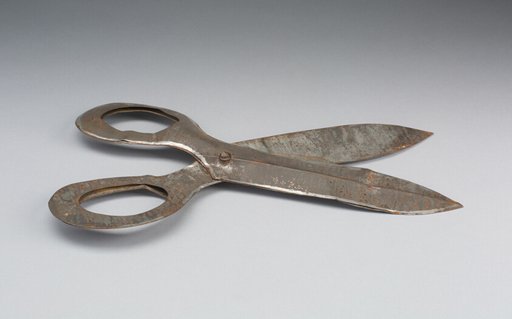 Scissors (Anniversary Tin)