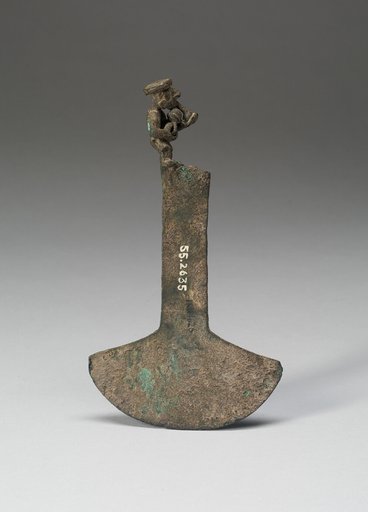 Wide-Blade Knife with Two Musicians on Top [One Figure Missing]