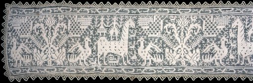 Valance (Needlework)