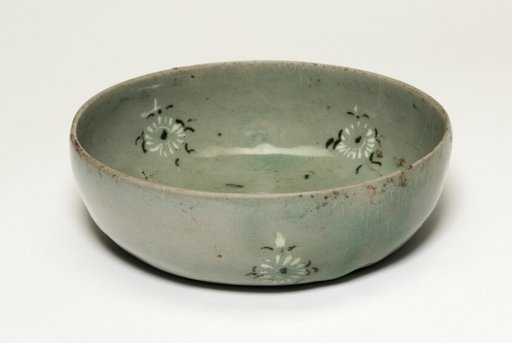Monk’s Bowl with Chrysanthemum Motif