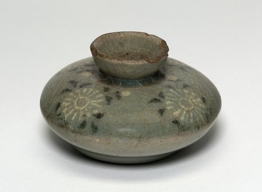 Oil Bottle with Chrysanthemum Flower Heads