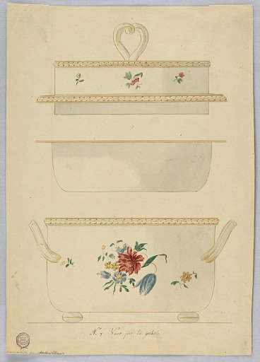 A covered dish for ice cream of porcelain