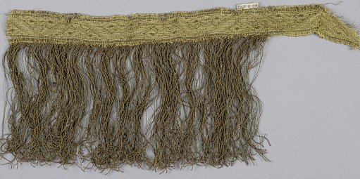 Trimming with fringe