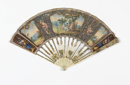 Pleated fan and case