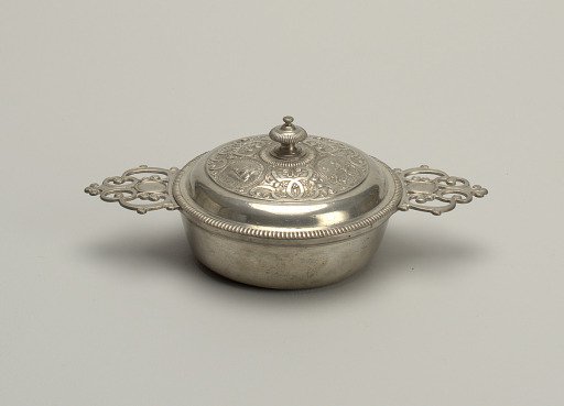 Ecuelle and lid