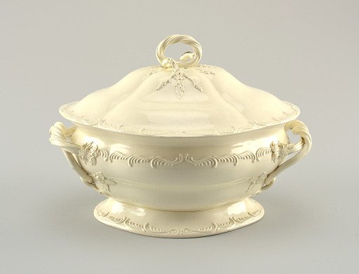 Tureen with Cover