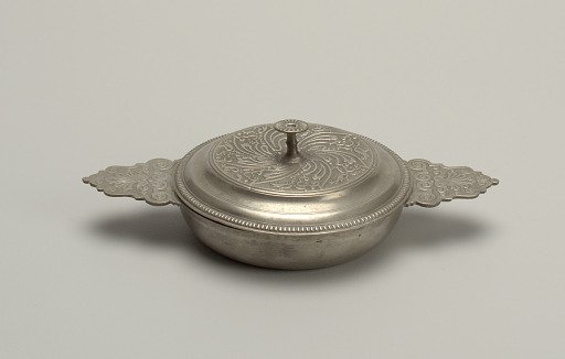 Ecuelle and lid