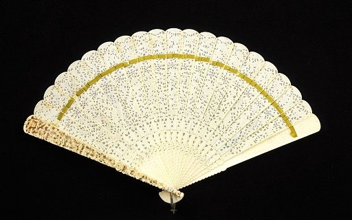 Brisé fan