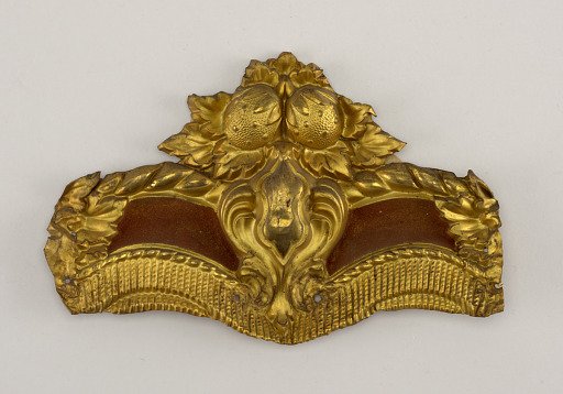 Curtain loop ornament or valance mount