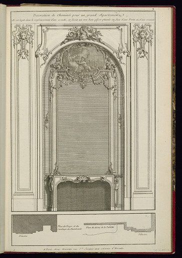 Chimneypiece Decoration for a Large Apartment