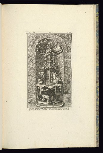 Fontaine executé dans une Niche de Charmille