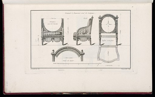 Fauteuil à Panneaux orné de Sculpture