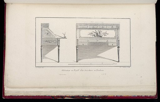 Elévation et Profil d'un Secrétaire en Tombeau