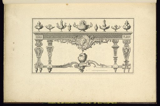 Table Design with Vases