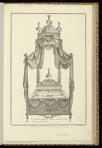 Lit a tombeau antique avec doublure retrousse a quatre colonnes vue par le pied