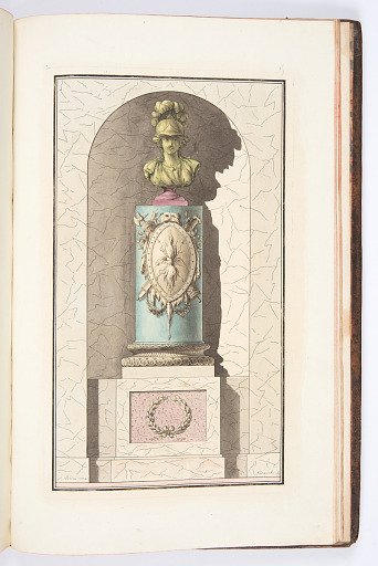POELE d’un même genre, en colonnes tronquées, avec trophées, et surmonté d’un buste de Pallas.