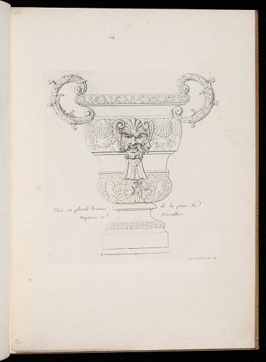 Vase en plomb bronzé de la piece de Neptune à Versailles