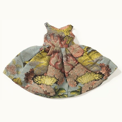 Dress for an ecclesiastical figurine
