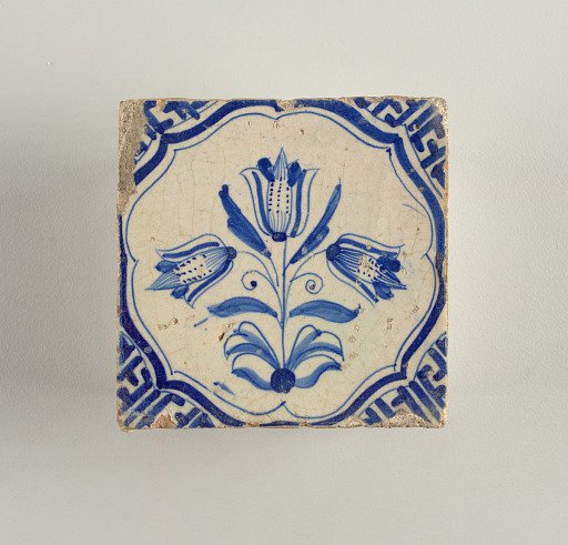 Wall tile
