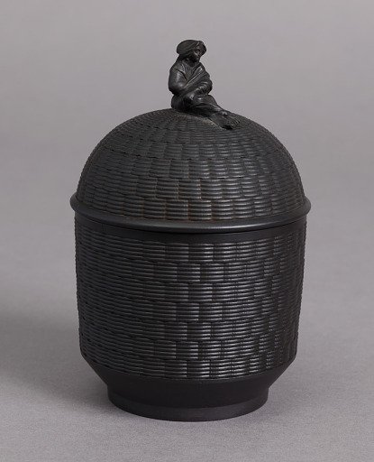 Sugar bowl and lid
