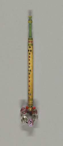 6 bobbins for making lace