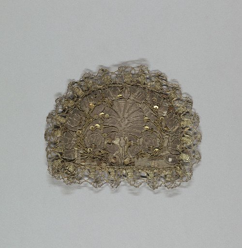 Cap crown