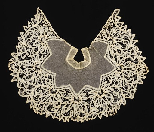 Dress yoke