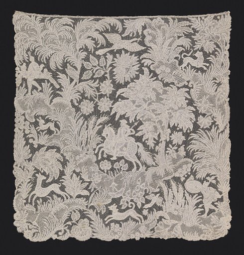Cravat end