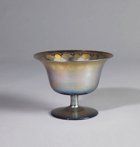 Stemmed sherbet dish