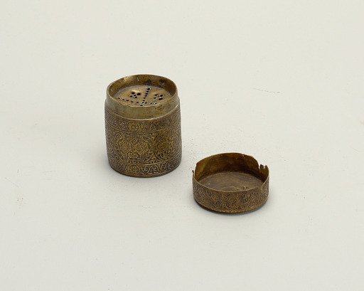 Sand caster and cover