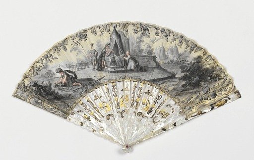 Pleated fan and case