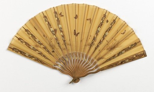 Pleated fan and case