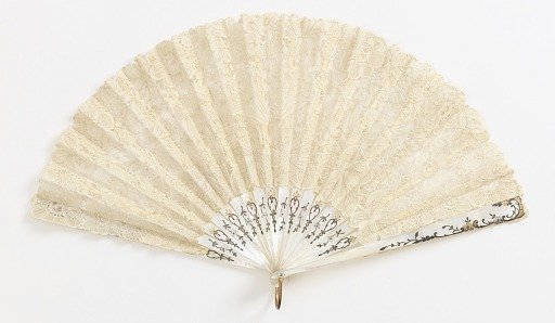 Pleated fan and box