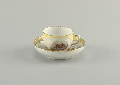 Cup and Saucer with Battle Scenes (Bataillen-Malerei)