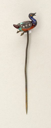 Scarf pin with duck