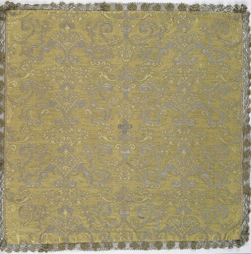 Chalice cover