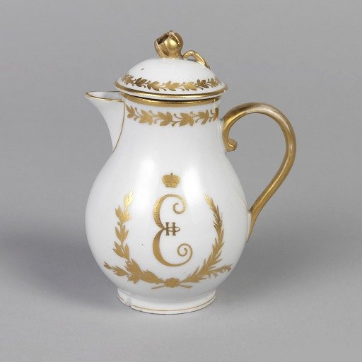Creamer and lid