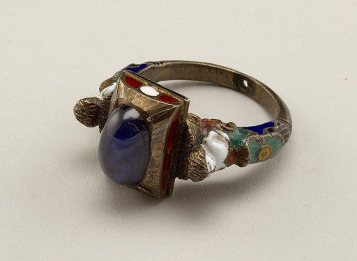 Ring
