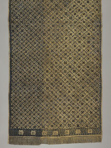 Long sarong (kain panjang)