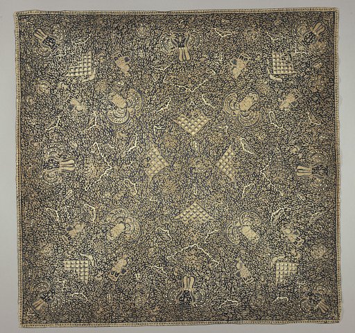 Square textile