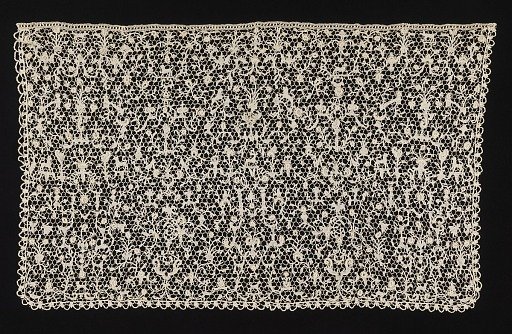 Cravat end